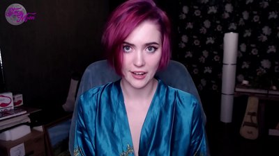 Errusiako neska baten jerk off instrukzioa ingelesez