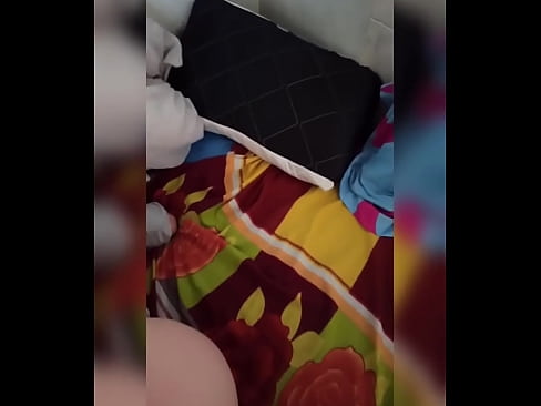 ❤️ Nire gelakidea etxean bakarrik geratzen da, bere senarra oporretara joaten delako eta nik izorratzeko eta ipurdia esnez betetzeko aprobetxatzen dut ❌ Sluts gurean eu.extraclasswork.ru ❤